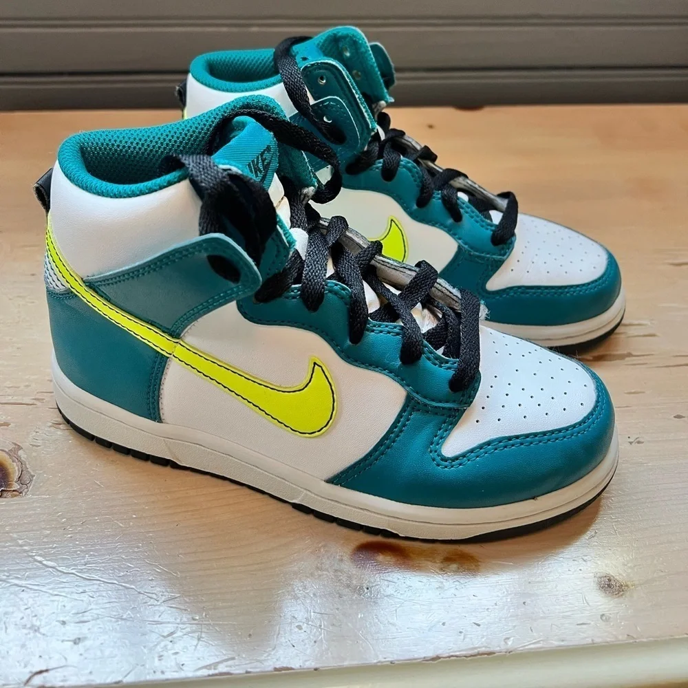 Size 1 (PS) - Nike Dunk High Bright Spruce Volt